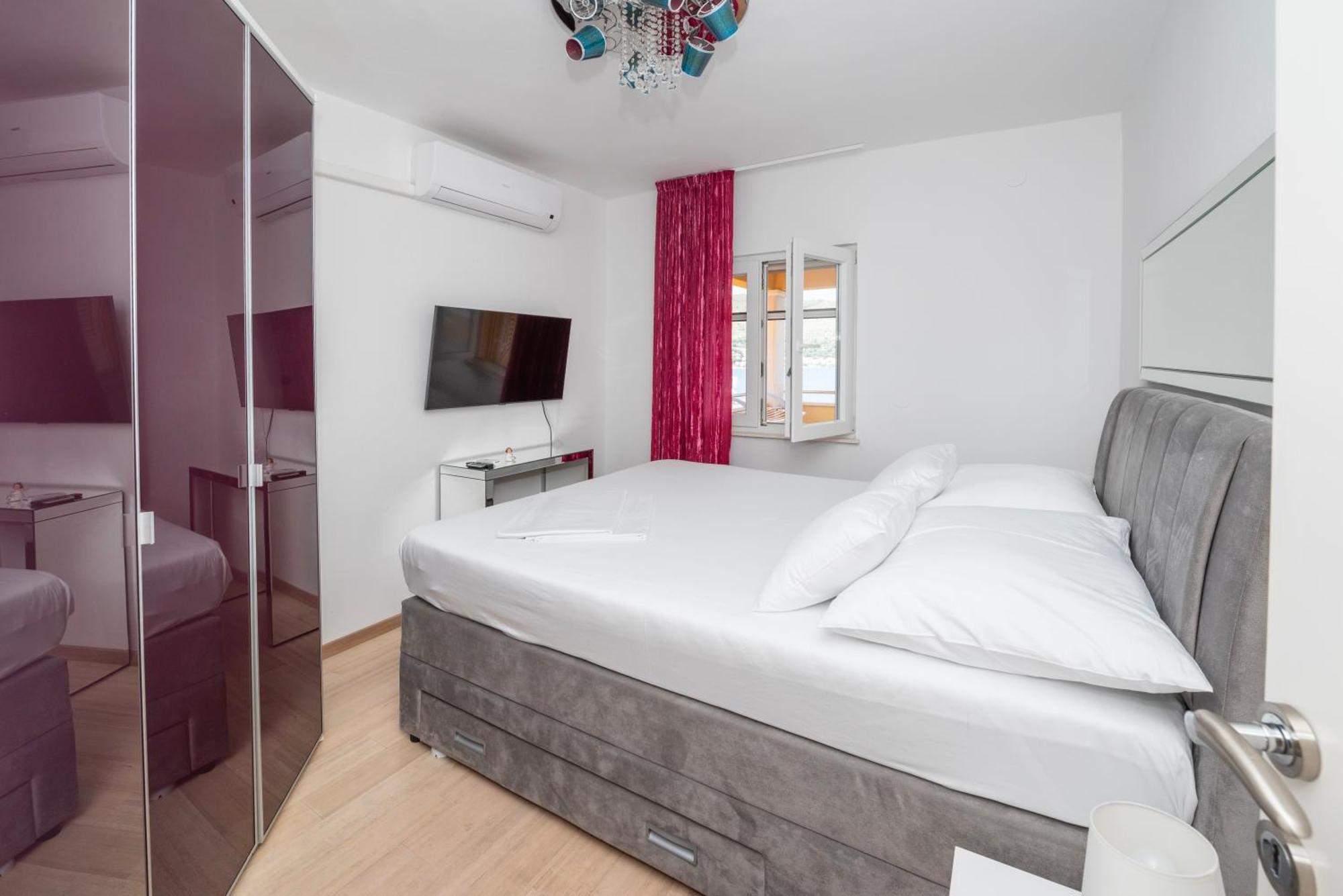 Lavanda Residence With Heated Pool Trogir Split Holiday home *