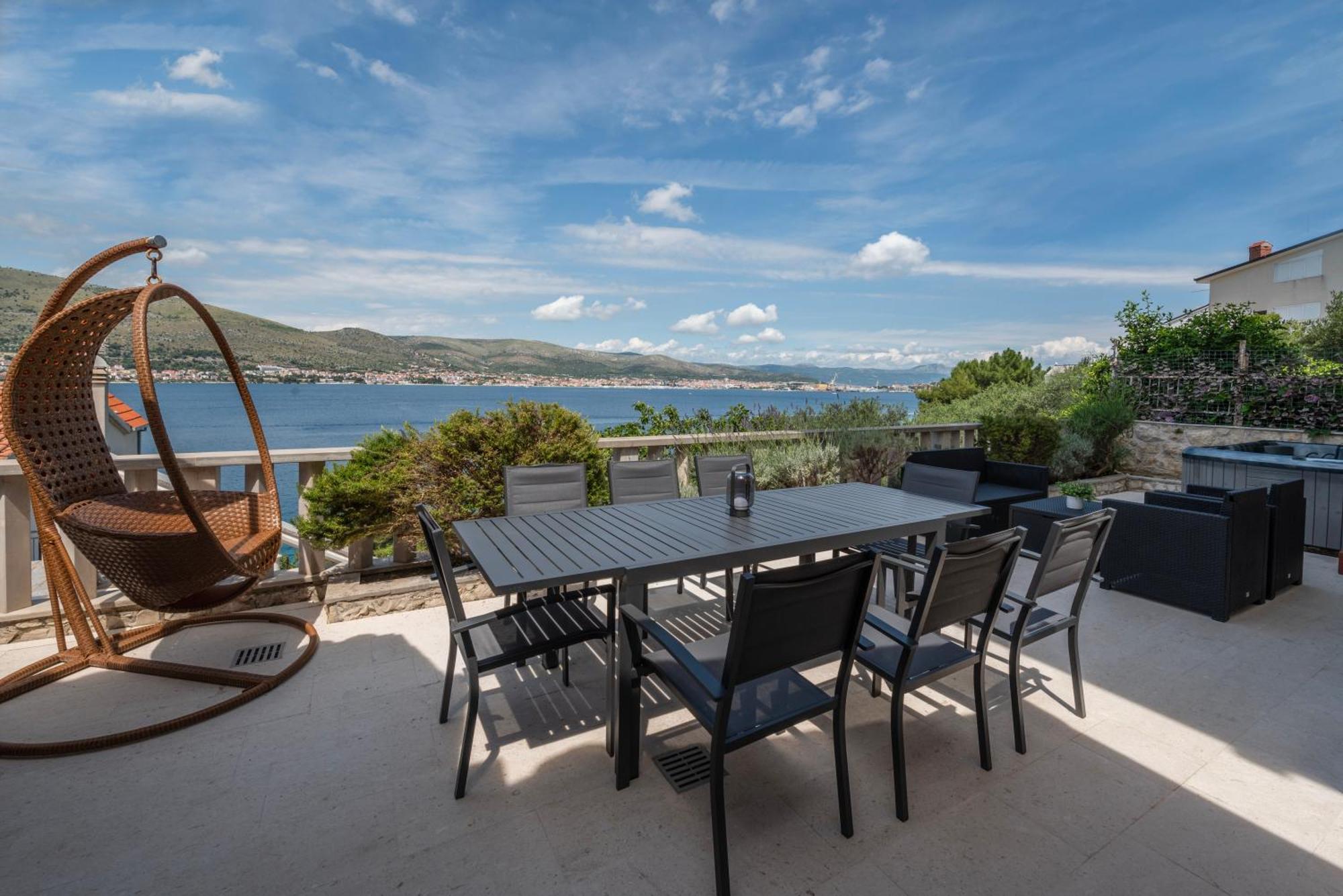 Lavanda Residence With Heated Pool Trogir Split