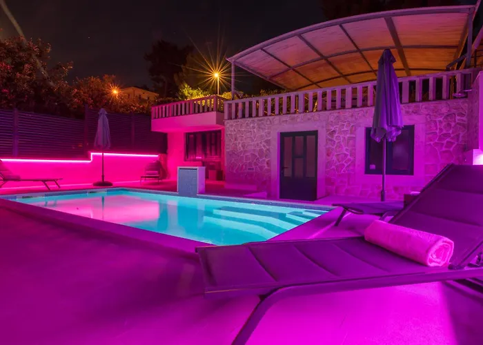 Lavanda Residence With Heated Pool Trogir Split